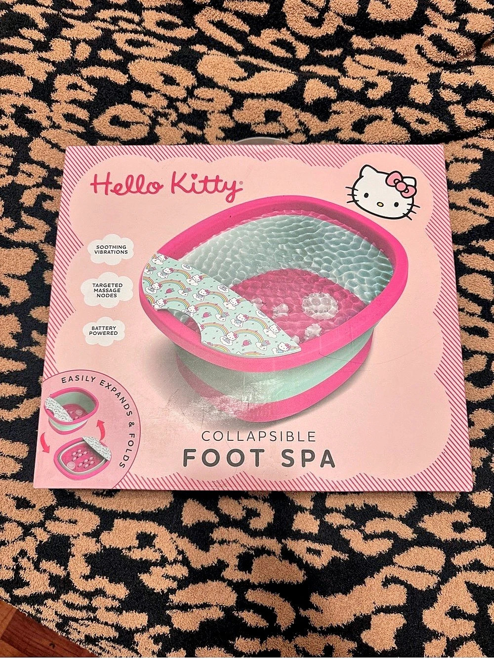 Hello Kitty Collapsible Foot Spa in Pink